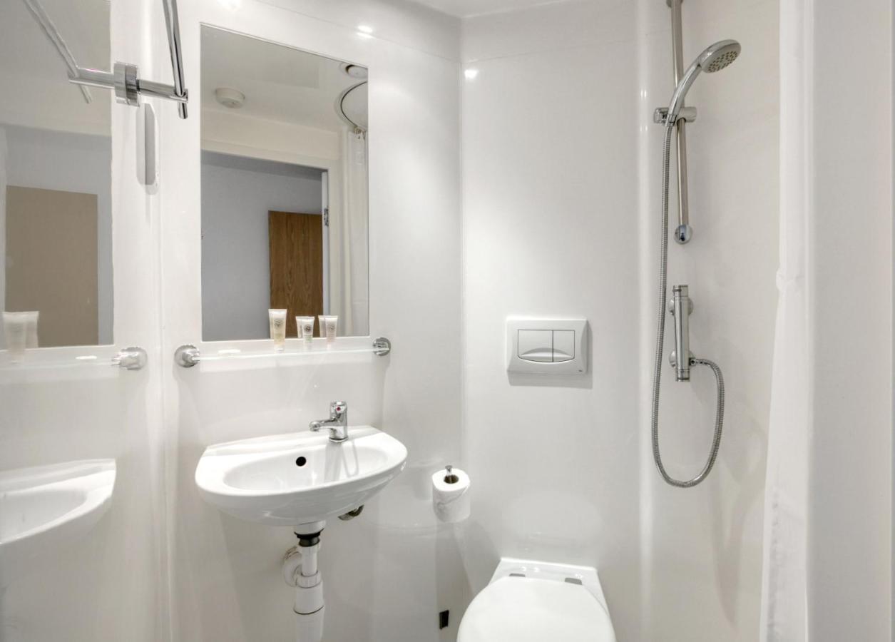 Central Single Room With Shared Kitchen In Luton Luton  Exterior photo