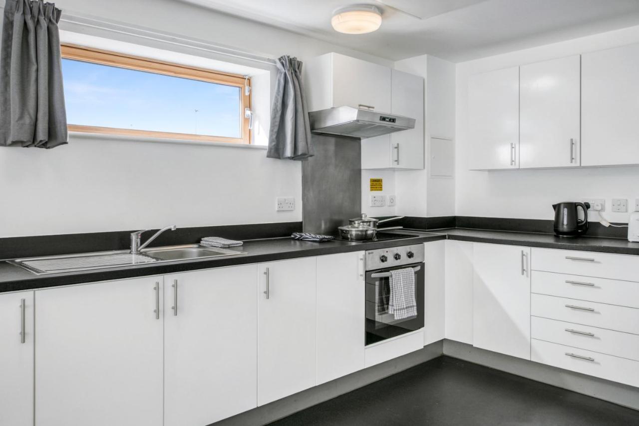 Central Single Room With Shared Kitchen In Luton Luton  Exterior photo